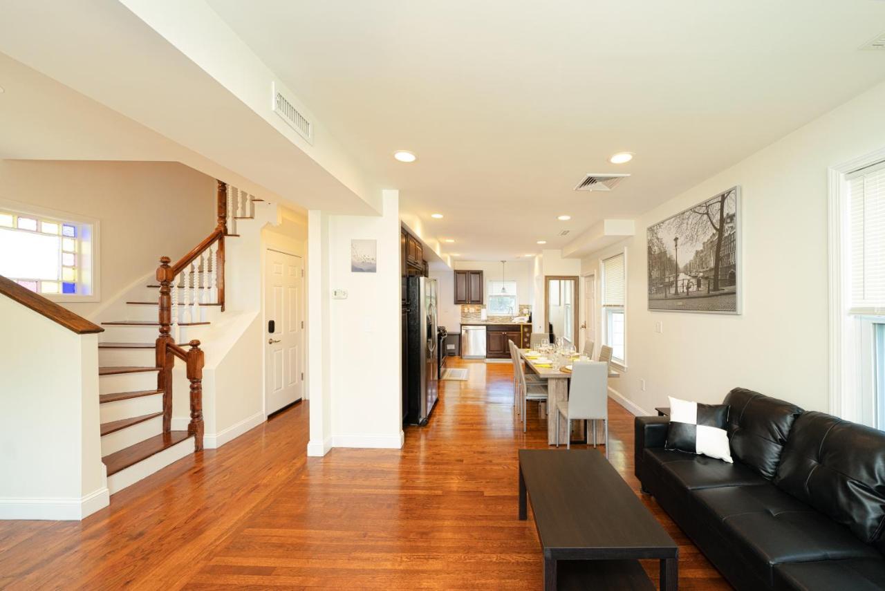 988 - 4br - Cozy Getaway Near Common Apartment *